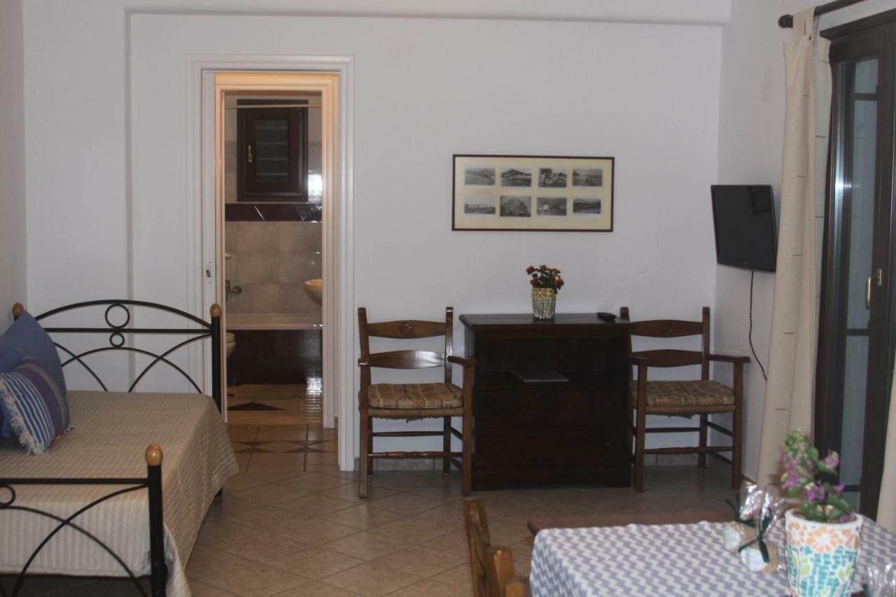 Apartments Marpissa Екстер'єр фото
