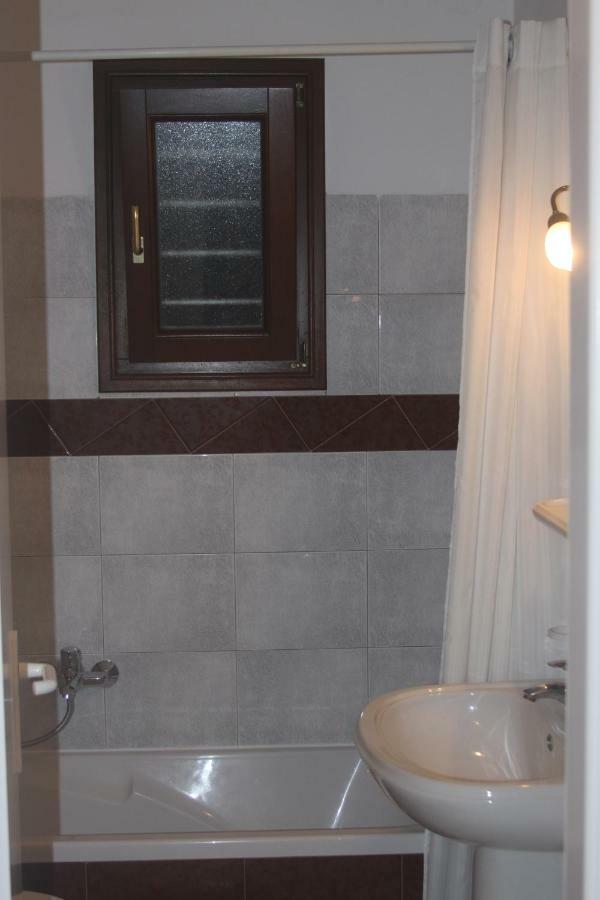 Apartments Marpissa Екстер'єр фото