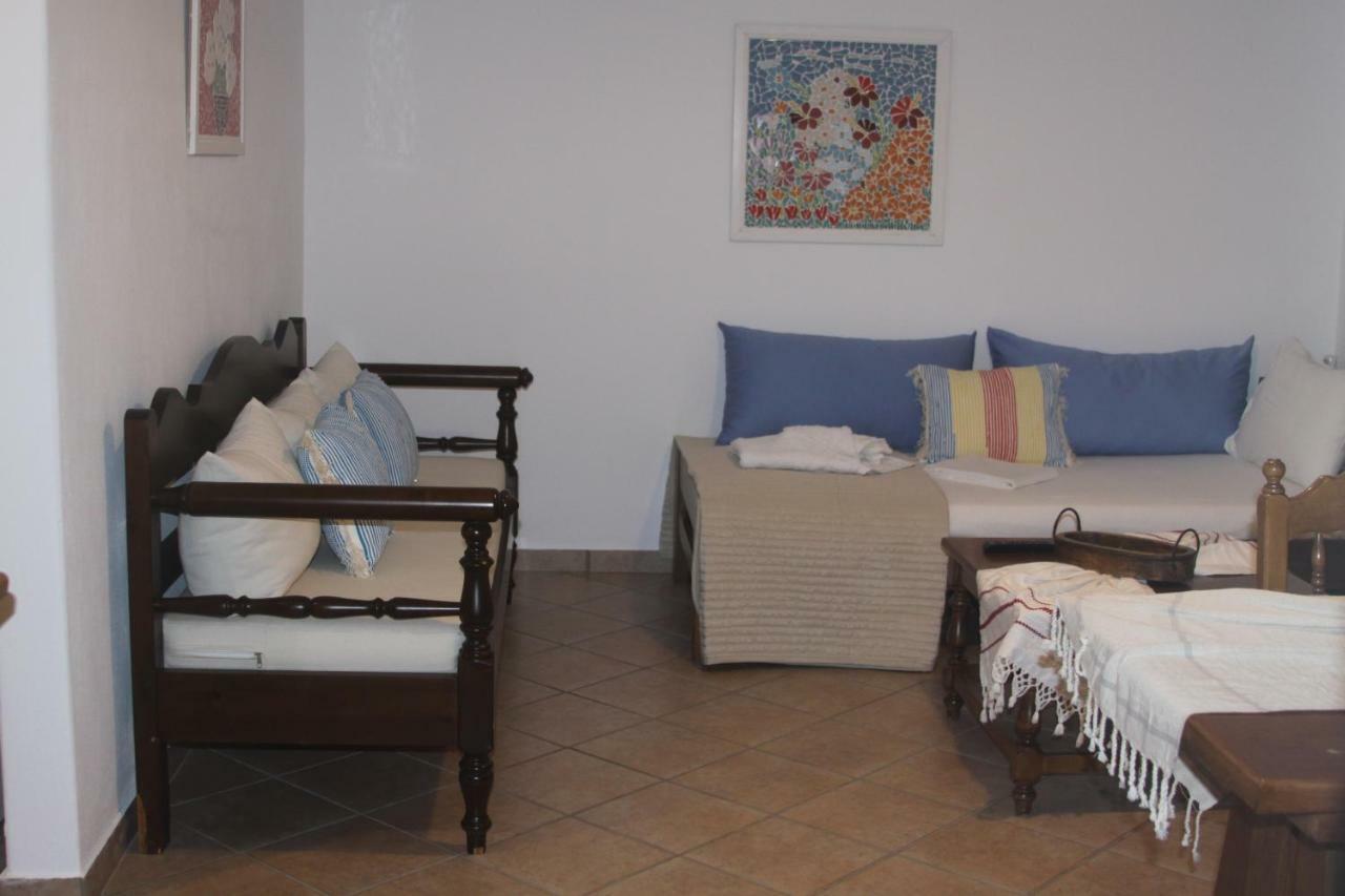 Apartments Marpissa Екстер'єр фото