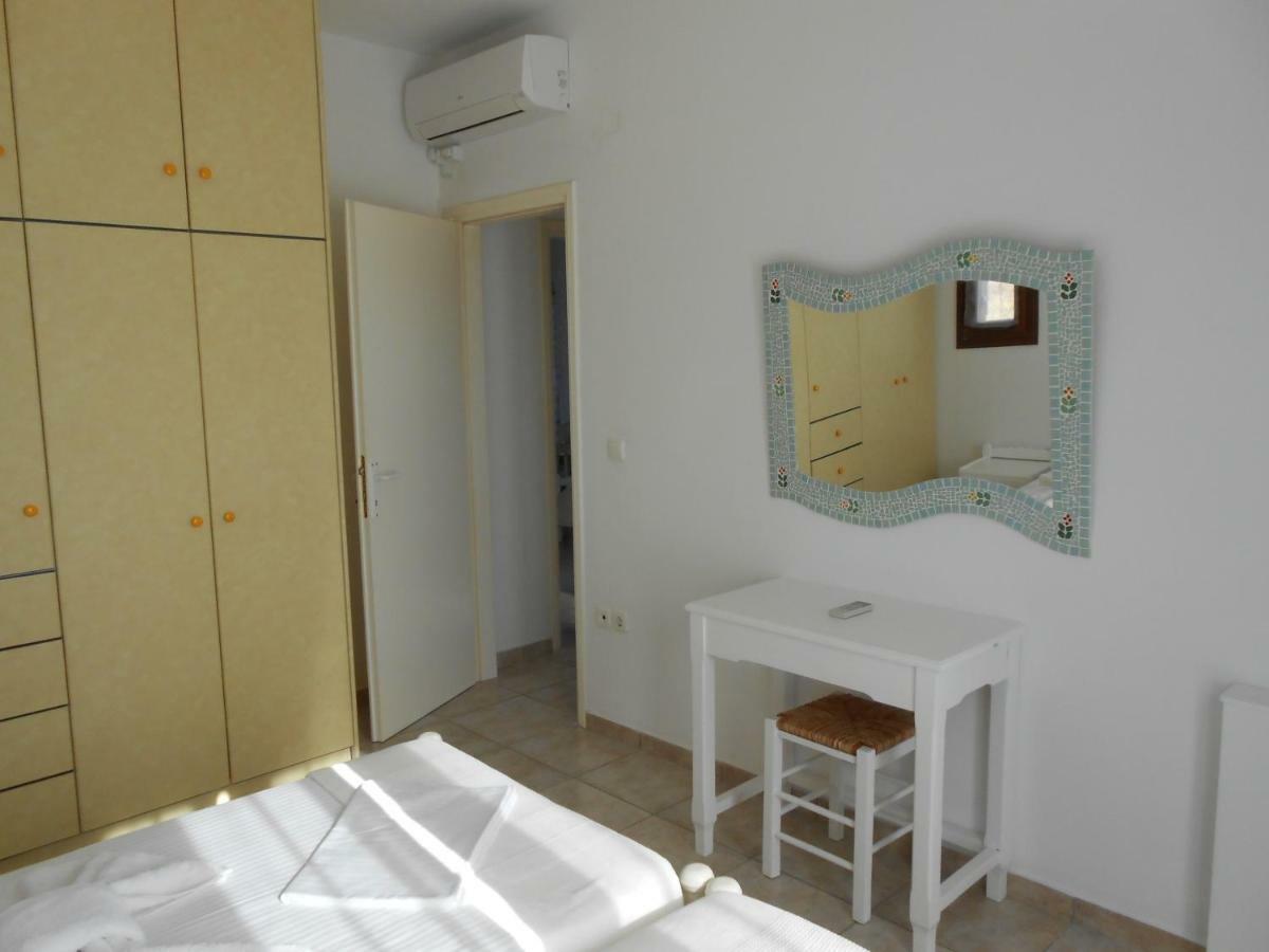 Apartments Marpissa Екстер'єр фото